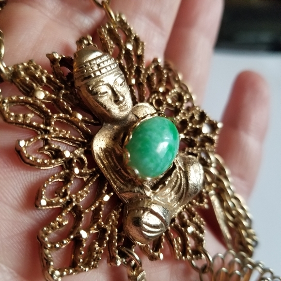 Relisted -Vintage buddha necklace green gold tone flower boho filigree bohemian - Picture 9 of 15